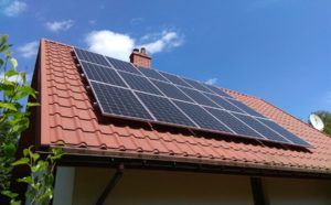 Fotowoltaika dla domu – 5 powodów, dla których warto zainwestować w energię słoneczną